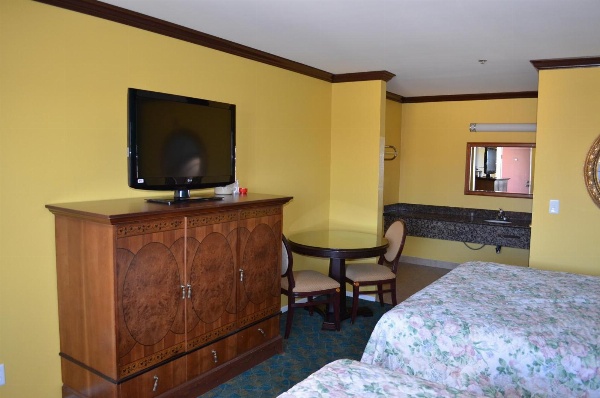 Cloud 9 Inn LAX image 16