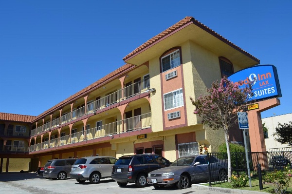 Cloud 9 Inn LAX image 33