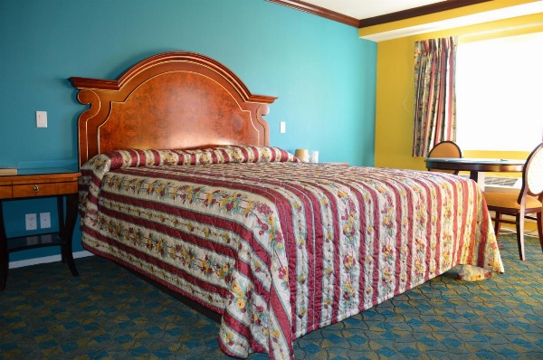 Cloud 9 Inn LAX image 4